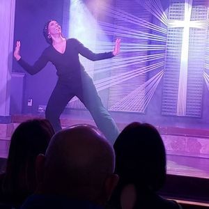 Meet your Posher, Ana